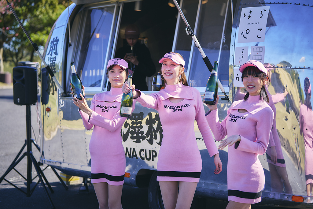 ラウンドガール写真 12