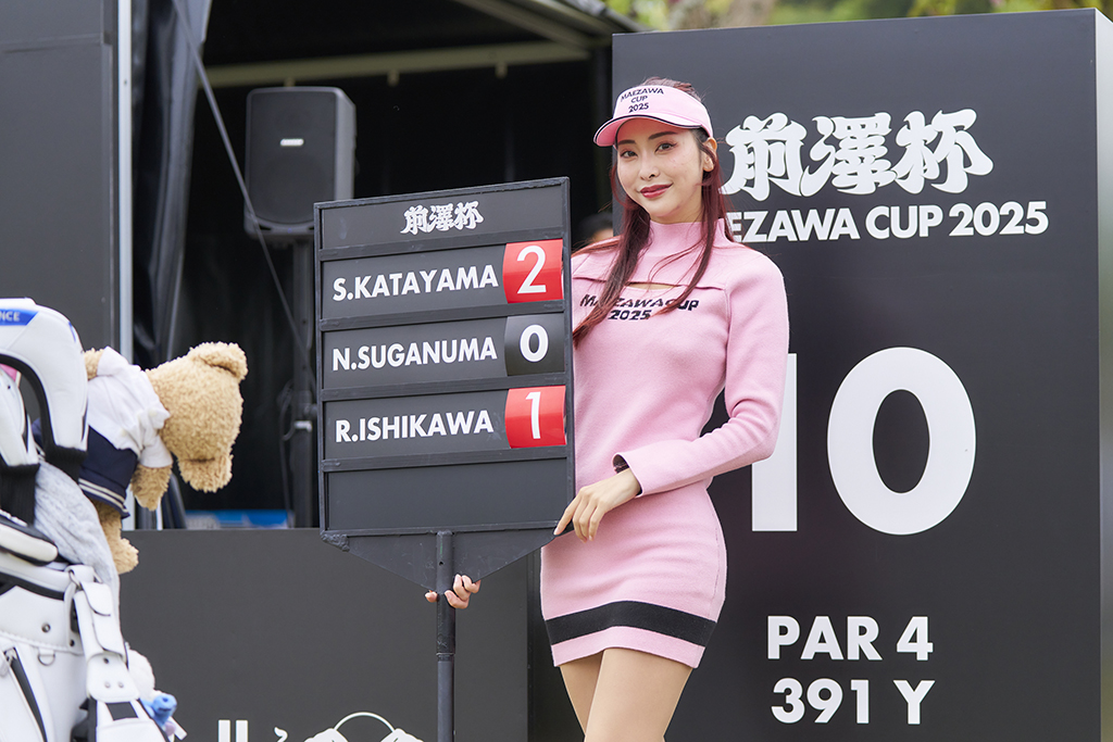 ラウンドガール写真 8